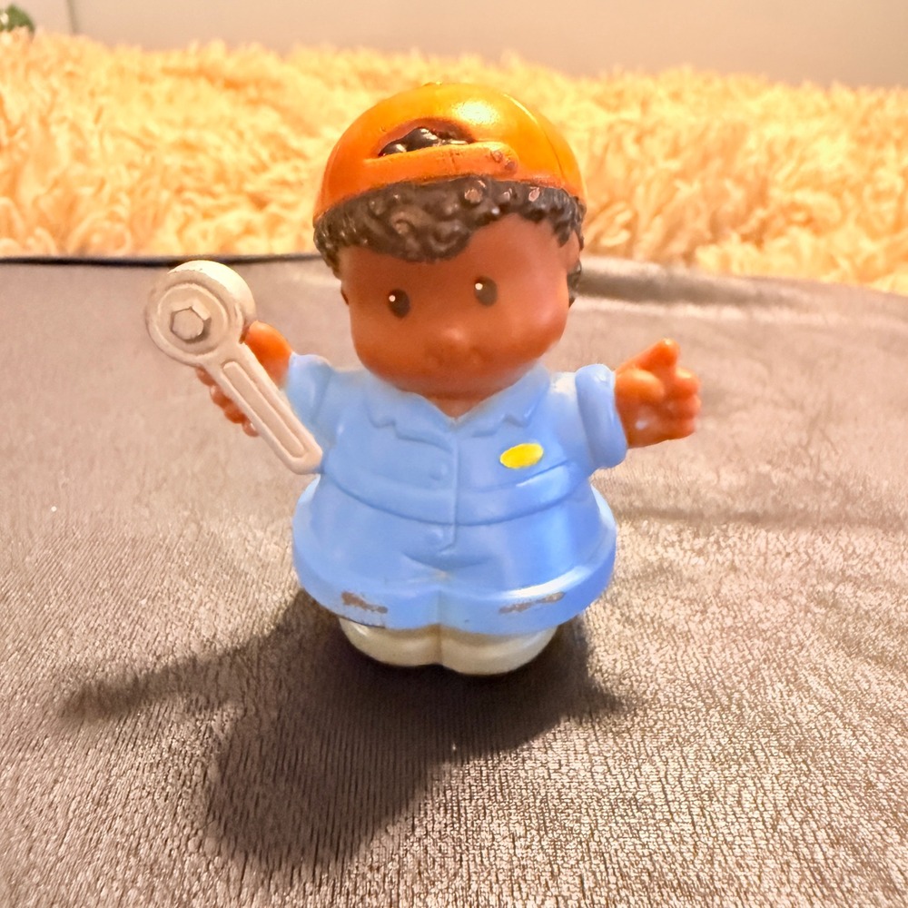 Fisher Price Little People Mechanic Kids OS Blue Good 2003 Wrench
